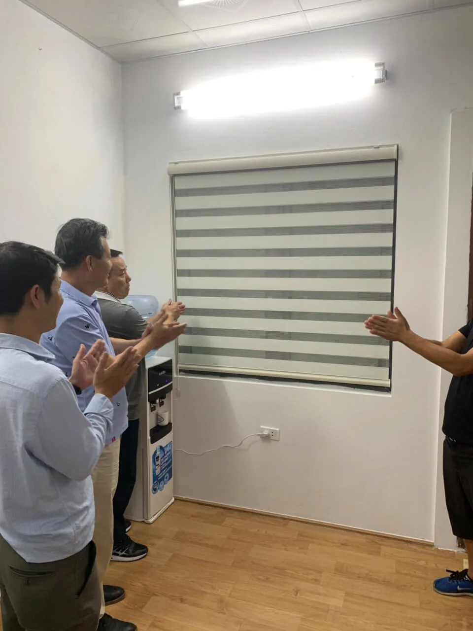 Mẫu rèm cuốn 2 lớp màu trắng
