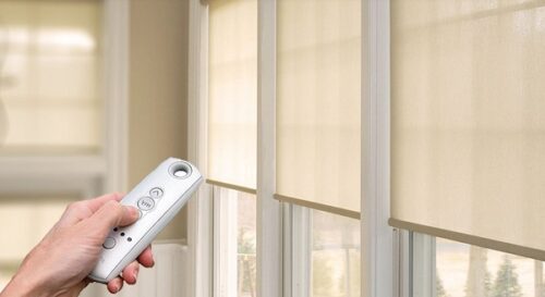 Không thể phủ nhận vai trò tuyệt vời của rèm cuốn tự động trong các không gian văn phòng