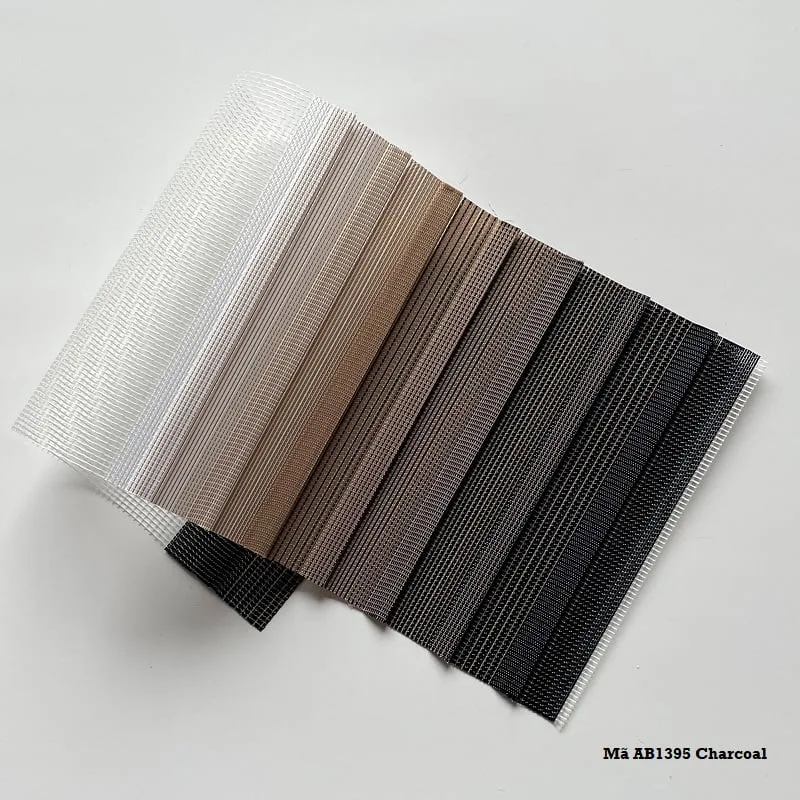 Rèm của sổ màu nâu pha gam sô cô la hay charcoal cũng dự báo được sử dụng nhiều cho năm 2022