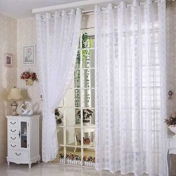 Rèm vải lụa phòng khách