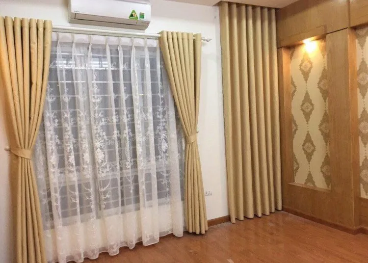 rèm vải có ngăn lạnh điều hòa được không