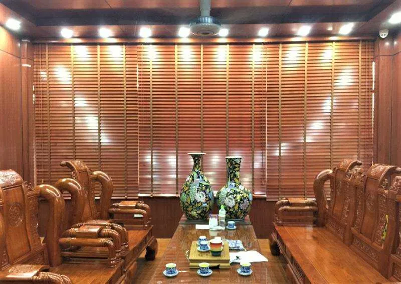 Giá rèm gỗ cửa sổ