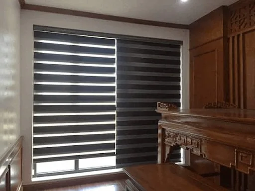 Rèm vải che bàn thờ