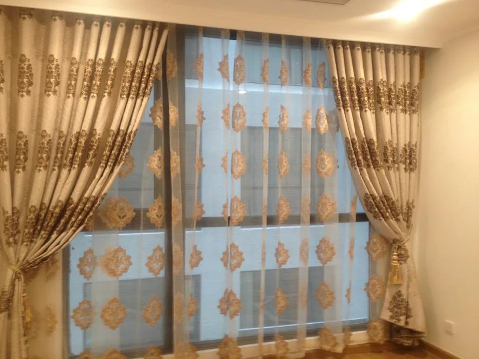 Rèm vải chống nắng sang trọng