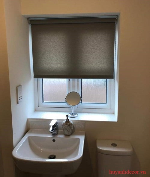 Mẫu rèm cửa sổ cho nhà vệ sinh