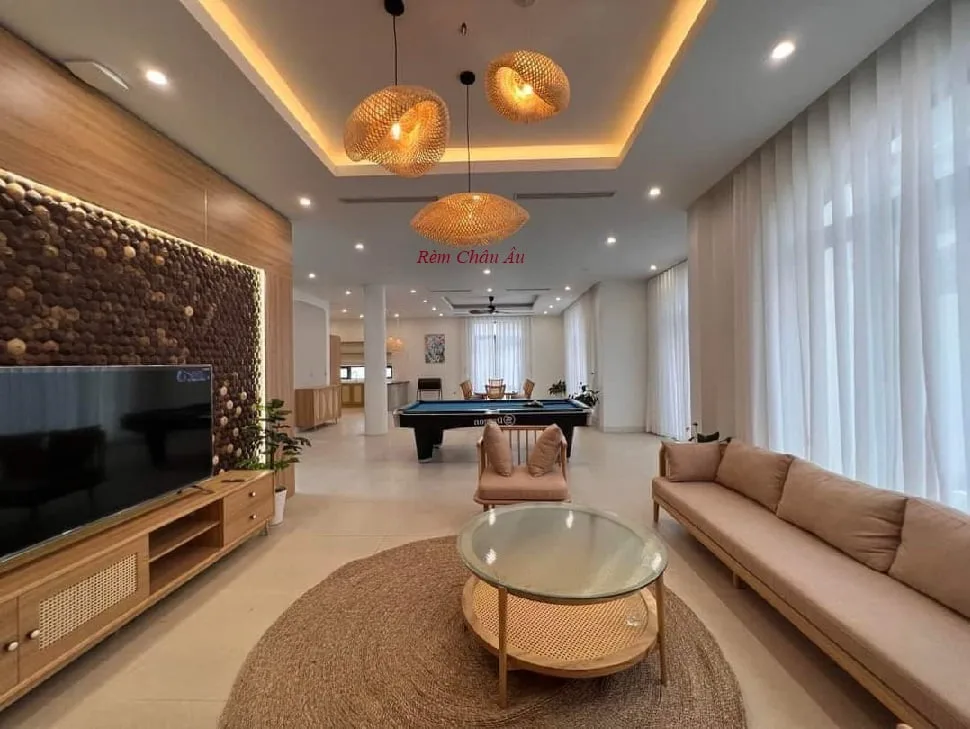Rèm cửa biệt thự đẹp 1