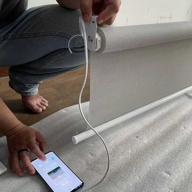 Động cơ rèm cuốn tự động
