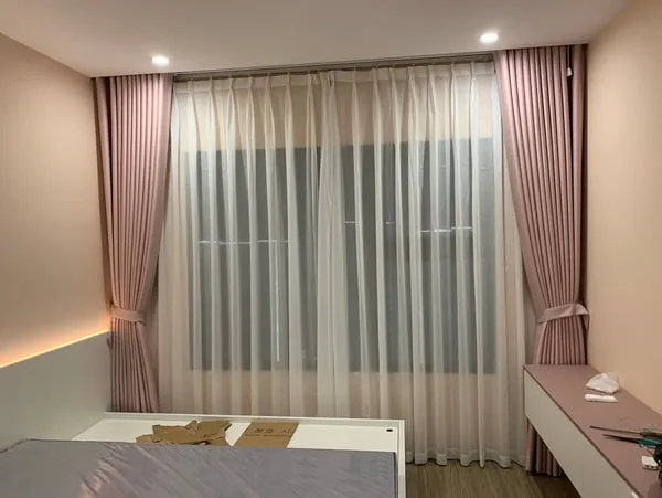 Rèm cửa ra vào phòng ngủ