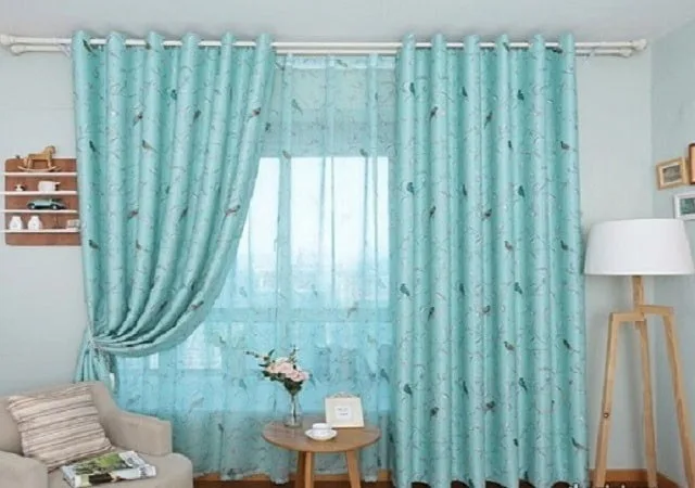 Rèm cửa màu xanh ngọc