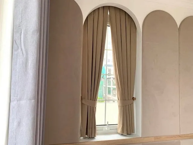 Rèm cửa hình vòng cung