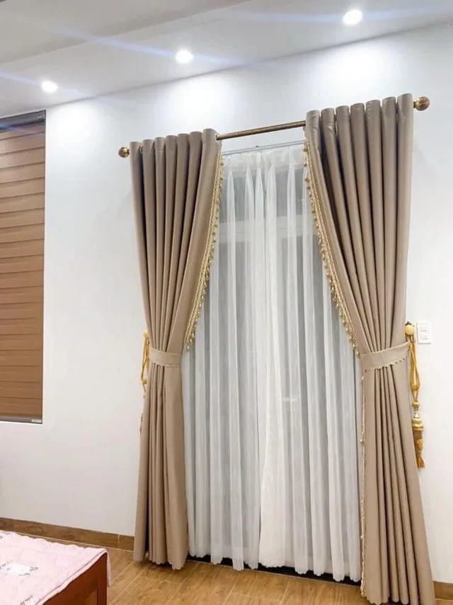 Rèm cửa kéo ngang