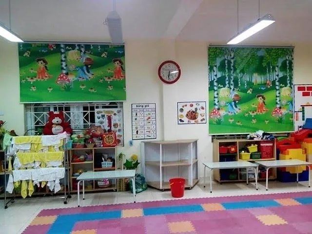 Trang trí cửa lớp mầm non sáng tạo